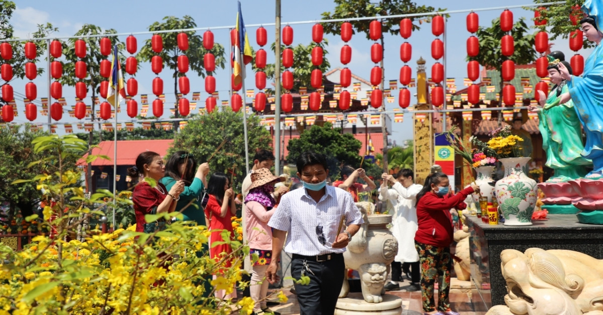 van khan cung ram thang 3 nam 2026 chuan truyen thong 2257