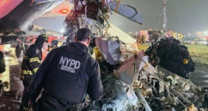 vang 100m khoi may bay nu tiep vien song sot than ky nho chiec ghe dac biet 2178