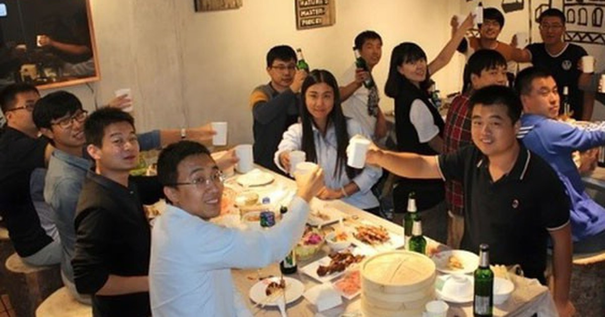 ve que hop lop sau nhieu nam lop truong noi 1 cau khien toi roi ban tiec va chan ca nhom lop 64dc77a