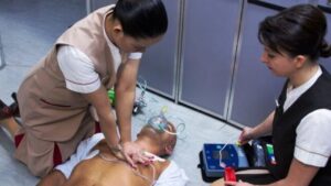 vi sao cac chuyen bay khong can co bac si di cung 235927