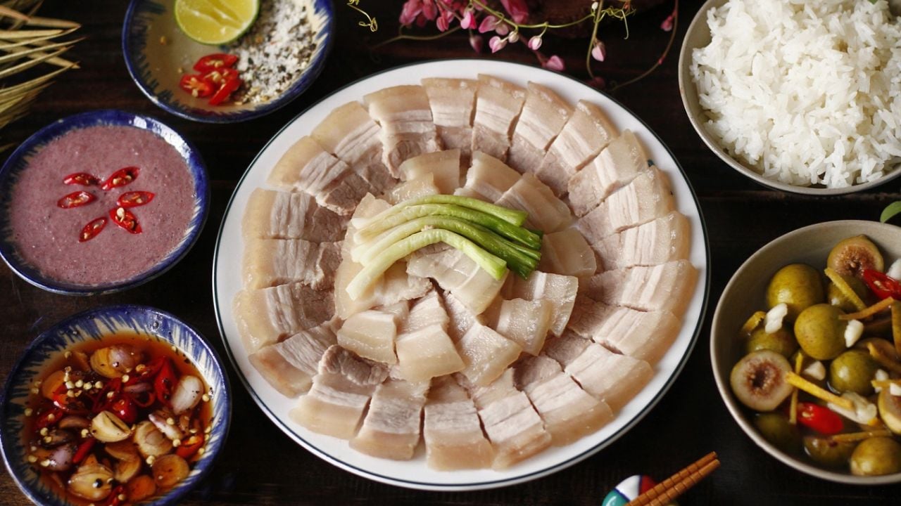 vi sao thit luoc xong khong nen thai ngay ma phai de thit nghi it nhat 5 phut 234426