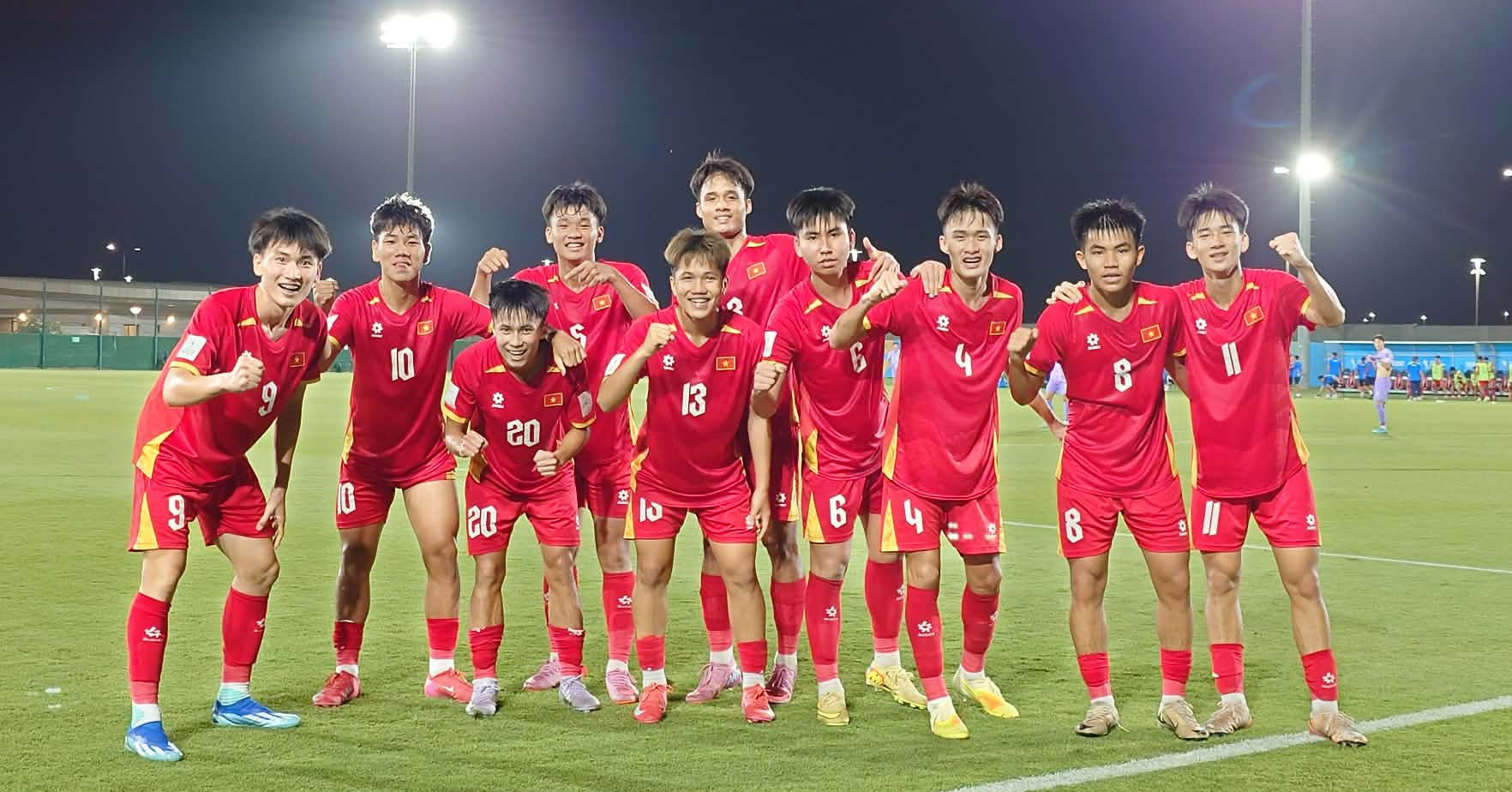 video bong da u17 viet nam vs u17 uae 1944