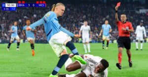 Video Khi Các Ngôi Sao Biến Sân Cỏ Thành Võ Đài Video Khi Cac Ngoi Sao Bien San Co Thanh Vo Dai 1814