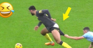 Video Những Pha Bóng Khiến Cđv Cười Ra Nước Mắt Video Nhung Pha Bong Khien Cdv Cuoi Ra Nuoc Mat 1825