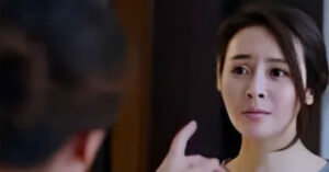 vo bat ngo ngat xiu giua san toi con chua kip do thi da thay nguoi vut chay toi om cham lay co ay 61