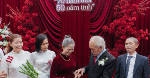 vo chong 70 tuoi lam dam cuoi vang loi nhan nhu khien con chau nghen ngao 819