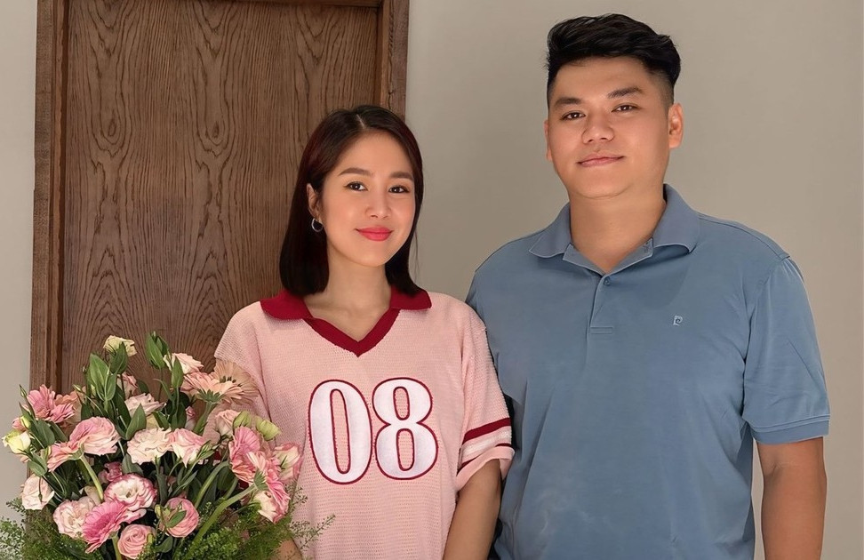 Vo Chong Le Phuong Co Tin Vui 1002