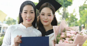 vo cong ly gian di van xinh nsnd trinh kim chi khoe con gai nhu hoa hau 2608