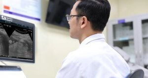 vo u than khi dang tam moi 17758994293581805818290 26 247 622 1200 crop 17759028311181507554783