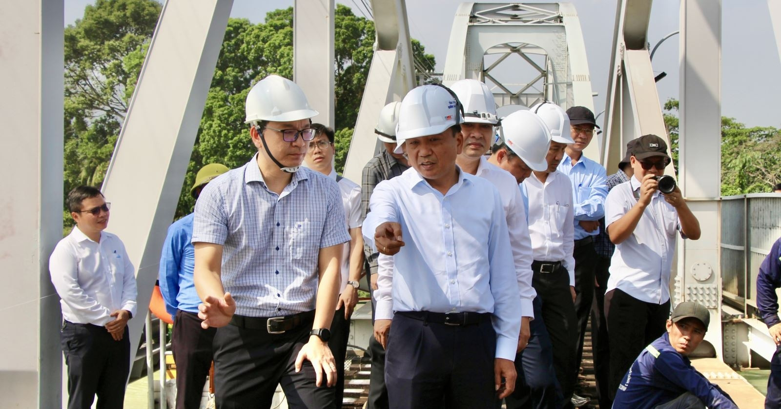 Vu Sa Lan Tong Vao Cau Ghenh Thiet Hai Hon 40 Ty Dong 1936