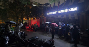 vu xep hang tu 1h sang dat cho vao lop 10 so gd dt chi ro 2 diem sai cua truong 2123