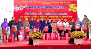 Xa Ung Thien Huy Dong Gan 1 Ty Dong Cham Lo Tet Cho Nguoi Dan 20260209111317