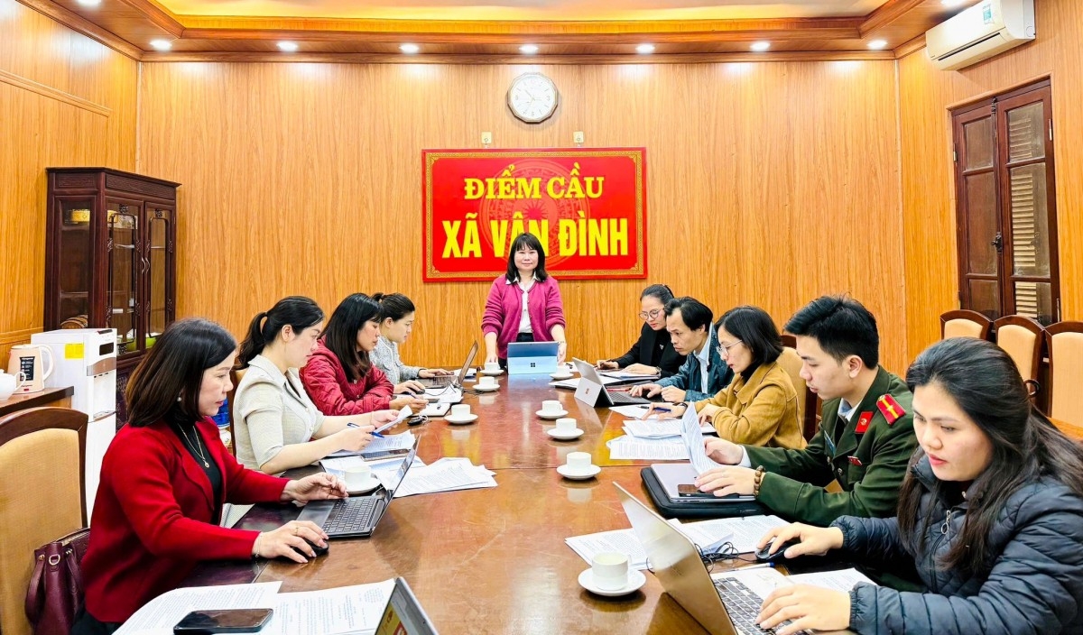 Xa Van Dinh Trien Khai Cuoc Thi Truc Tuyen Tim Hieu Phap Luat Ve Bau Cu 20260128182721