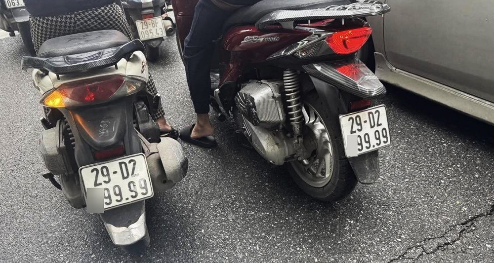 Xac Minh 2 Xe Sh Trung Bien So Co Tu Quy 9 O Ha Noi 1766