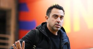 xavi fabregas va xabi alonso tranh ghe hlv truong chelsea 367