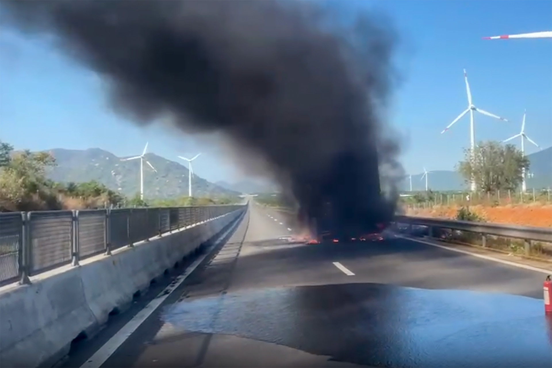 xe chay tren cao toc 1 2284