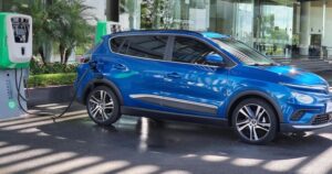 xe dien 20221020113513136 1772203456199190137048 0 83 1120 1875 crop 17722035026951322334416