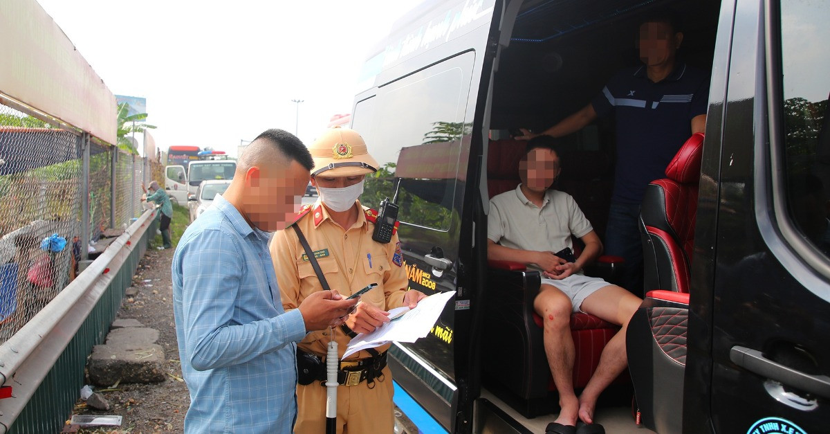 xe kinh doanh hop dong 6 1 1562