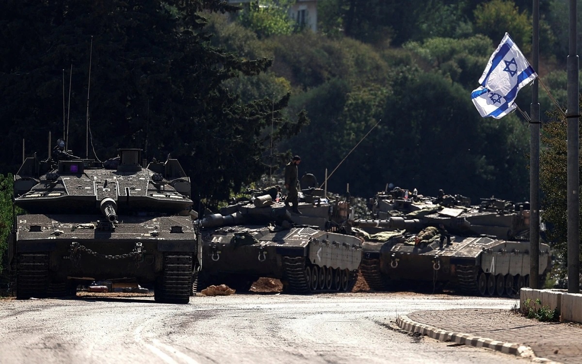 xe tang israel linh israel gan bien gioi liban lebanon co israel reu