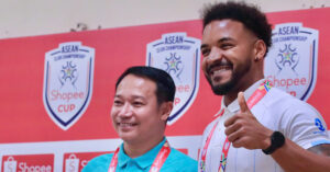 xuan son tuyen bo cung truoc tran nam dinh tai dau selangor 2012