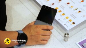 z flip7 6639118467810109073