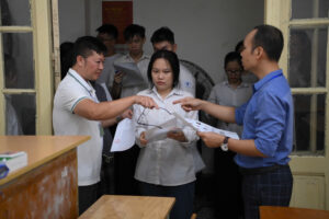 Điểm khảo sát lớp 12 thấp: Các trường ở Hà Nội siết ôn theo nhóm 1 z6909322725916 e2495dce5aa3acd31a12fdc3dfa56224