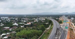 Quảng Ngãi đề xuất dịch chuyển vị trí xây dựng nhà ga đường sắt tốc độ cao 1 z7470371674919a19edad8977e9988b728a1d90263f6b3 17725265442251137096127 0 0 977 1562 crop 17725267098