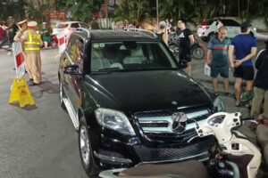 Vụ ô tô Mercedes đâm liên hoàn ở Hà Nội: Kết quả kiểm tra nồng độ cồn với tài xế 1 z7726083277666 a0fcb23bf8fcb523c159845985e180ff 3340