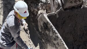 Hà Nội nóng hơn 40 độ C, công nhân đẫm mồ hôi thi công dự án chống ngập nội đô 1 z7863267760754 4ab181ee8ee10824efdd2a523ce24754