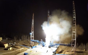 zapusk rakety soyuz 2b 17042026stop kadr z video ministerstvo oborony rf 17765956410851538050120 0 0